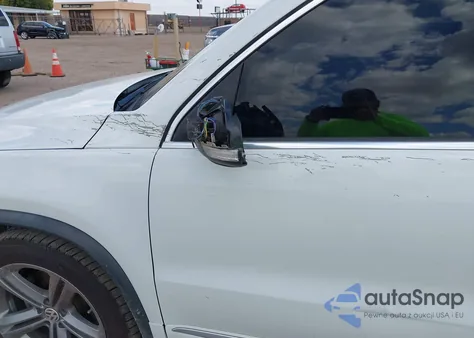 2017 Volkswagen Tiguan 2.0T Sport z USA, uszkodzony, nr VIN WVGTV7AX5HW506186